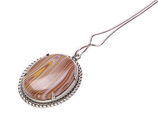 cabochon setting with both tails parallel pointing upward